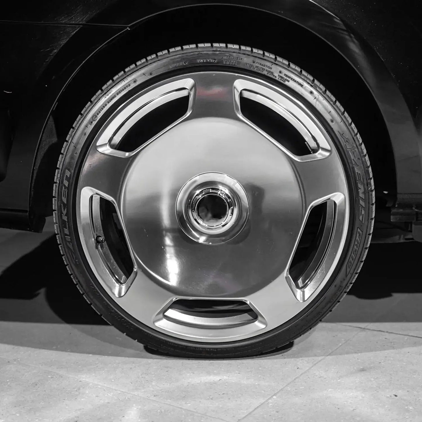 19 Inch Mag Wheel - MX3069NW Maybach Style Wheel - 5x112 PCD (Narrow & Wide) Max Motorsport