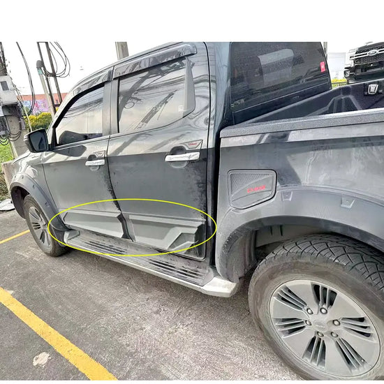 Isuzu D-Max (21-On) Smooth Plastic Door Moulding Max Motorsport