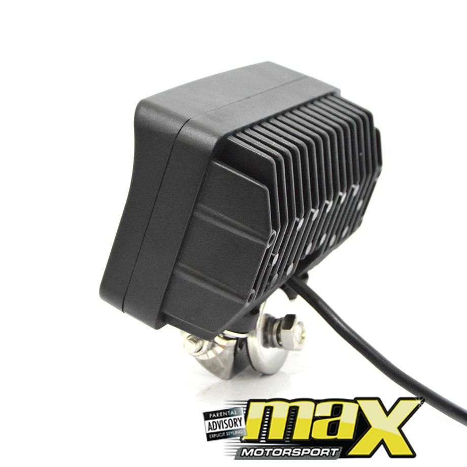 11 LED Spotlight (45W) maxmotorsports