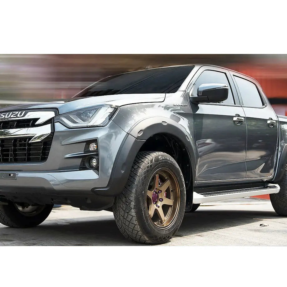 Isuzu-D-Max (21-On) Matte Black Smooth Plastic Wheel Arch (6-Inch) maxmotorsports