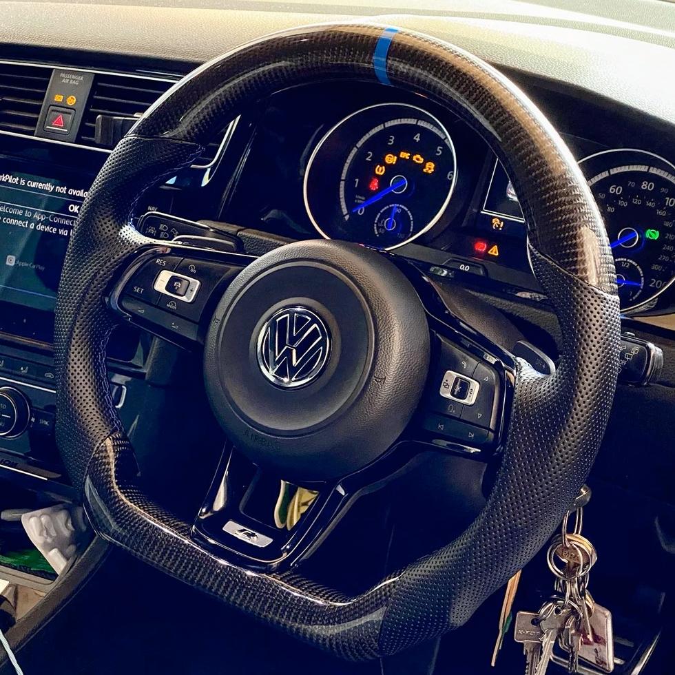 Genuine Carbon Fibre Steering Wheel Suitable For VW Golf 7 GTI / R Max Motorsport