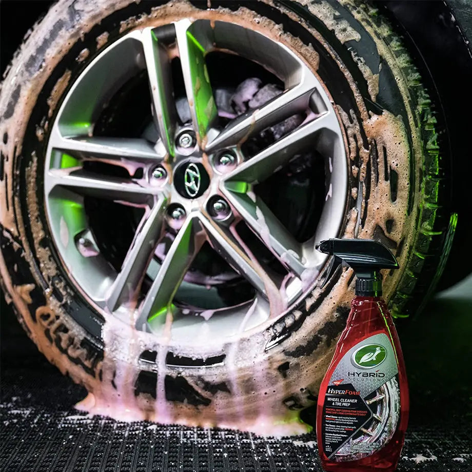 Turtle Wax Hybrid Solutions Hyperfoam Wheel Cleaner & Tyre Prep (680ml) Max Motorsport